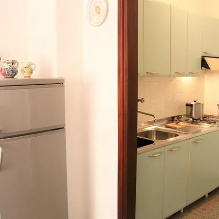 Apartment Flat Just 80m From The *