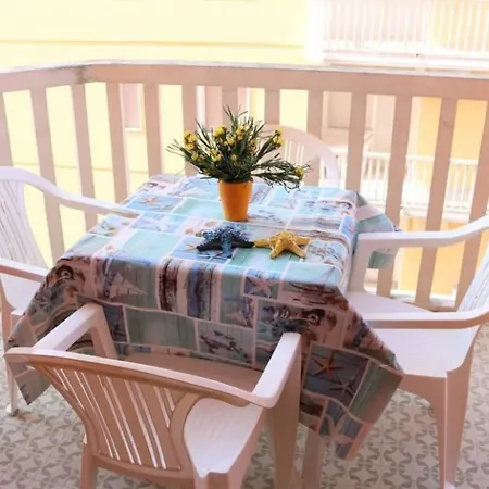 Flat Just 80m From The Lejlighed *