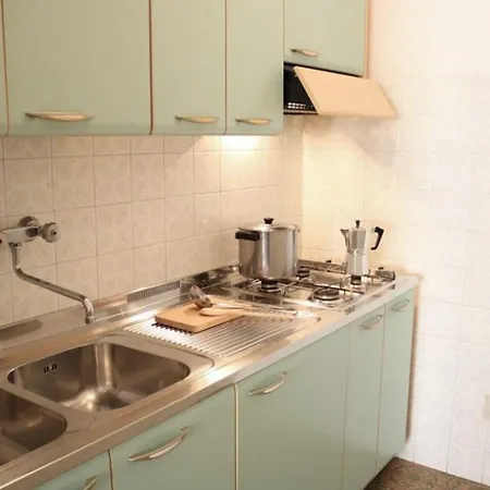 شقة Flat Just 80m From The *