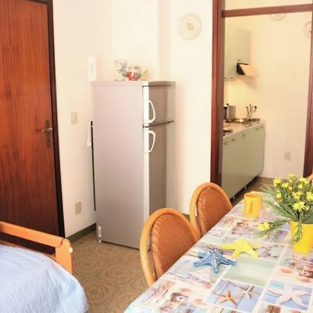 شقة Flat Just 80m From The *