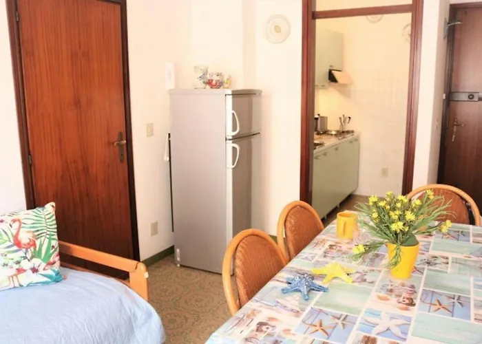 Apartment Flat Just 80m From The *