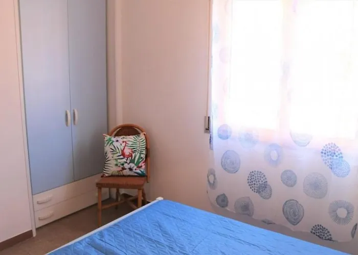 Flat Just 80m From The Apartment